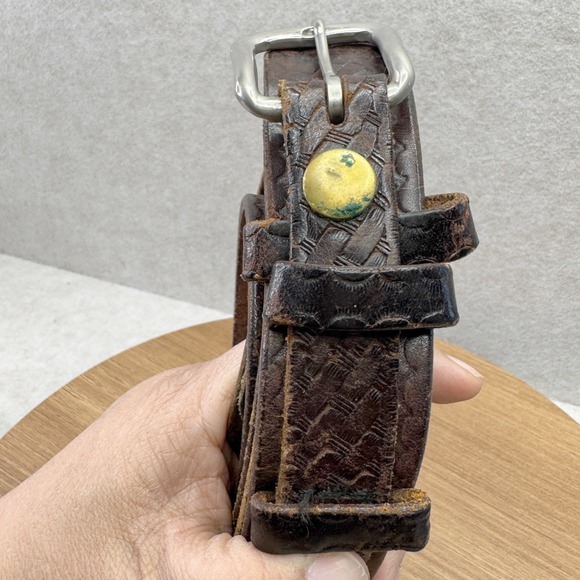 Distressed Leather Woven Embossed Belt Silver Buckle Brown Well Worn Size 50 - Picture 10 of 15